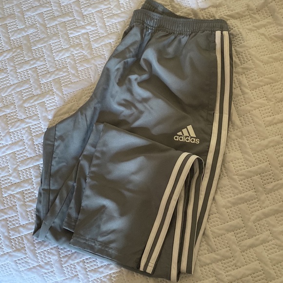 Adidas - Picture 2 of 3